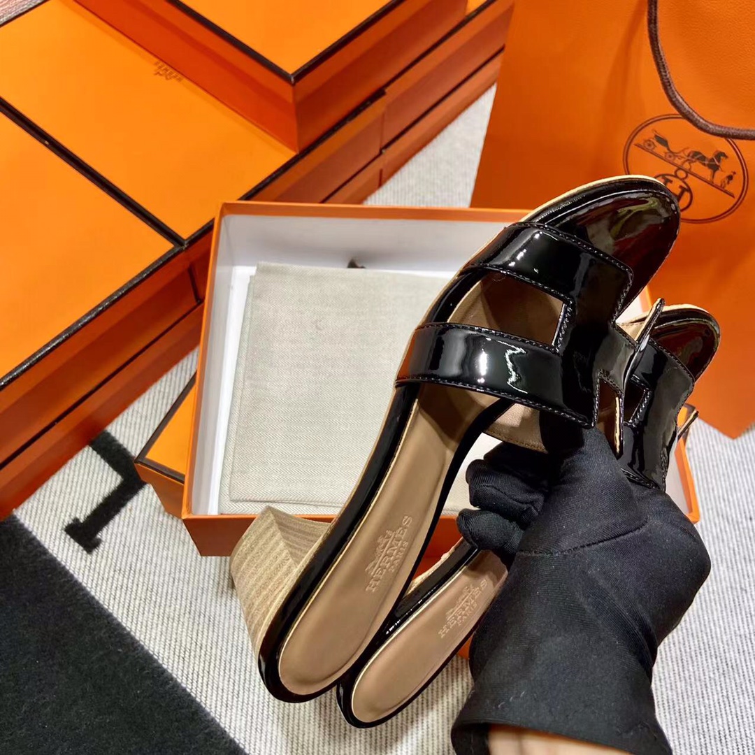 에르메스 올수공 오아시스 슬리퍼 샌들 페이던트 25